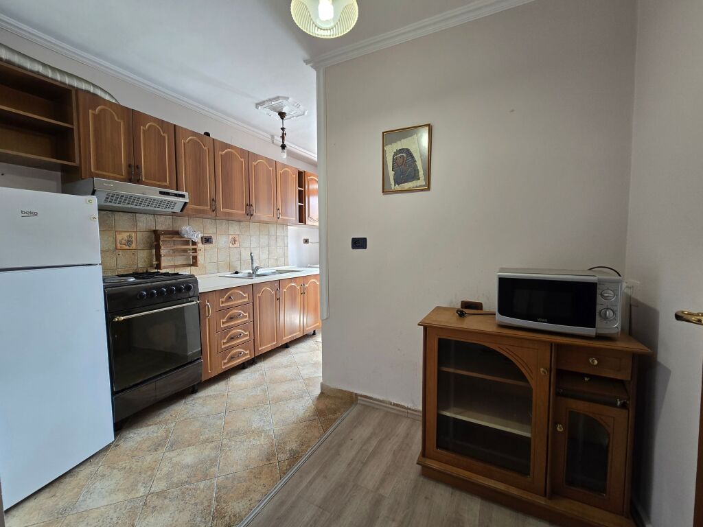 Apartament 1+1 me qira ne Myslym shyr!