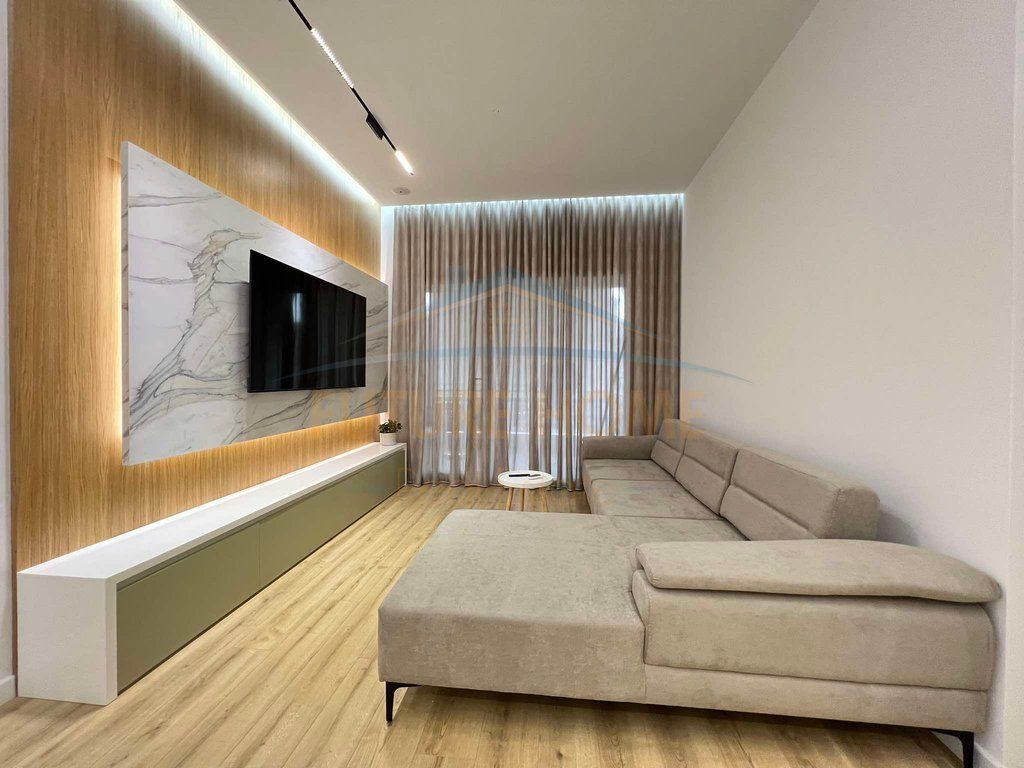 Rent, Apartment 2+1+2+Parking Space, Botanical Garden, Tirana 1,200 €