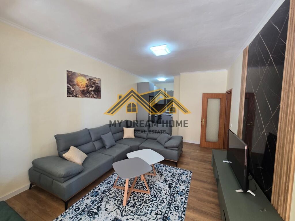 VENDESI APPARTAMENTO 2+1 SPIAGGIA ILIRIA DURRËS