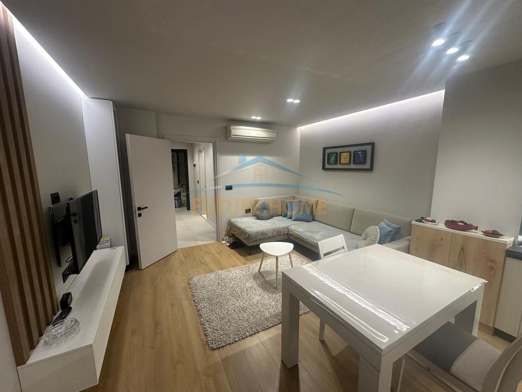 Rent, Apartment 1+1, Paris Commune.