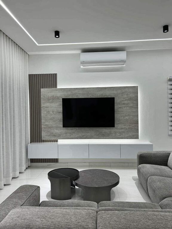 Komuane parisit, jepet me qera apartament 2+1+2 modern !