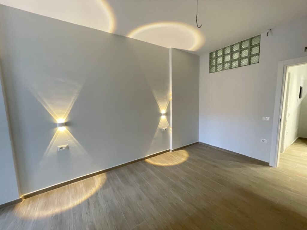 Apartment 2+1 in Vlore