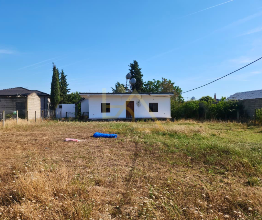 Vendesi Casa Privata + Terreno – Hamallaj, vicino a Vala Mar Residence
