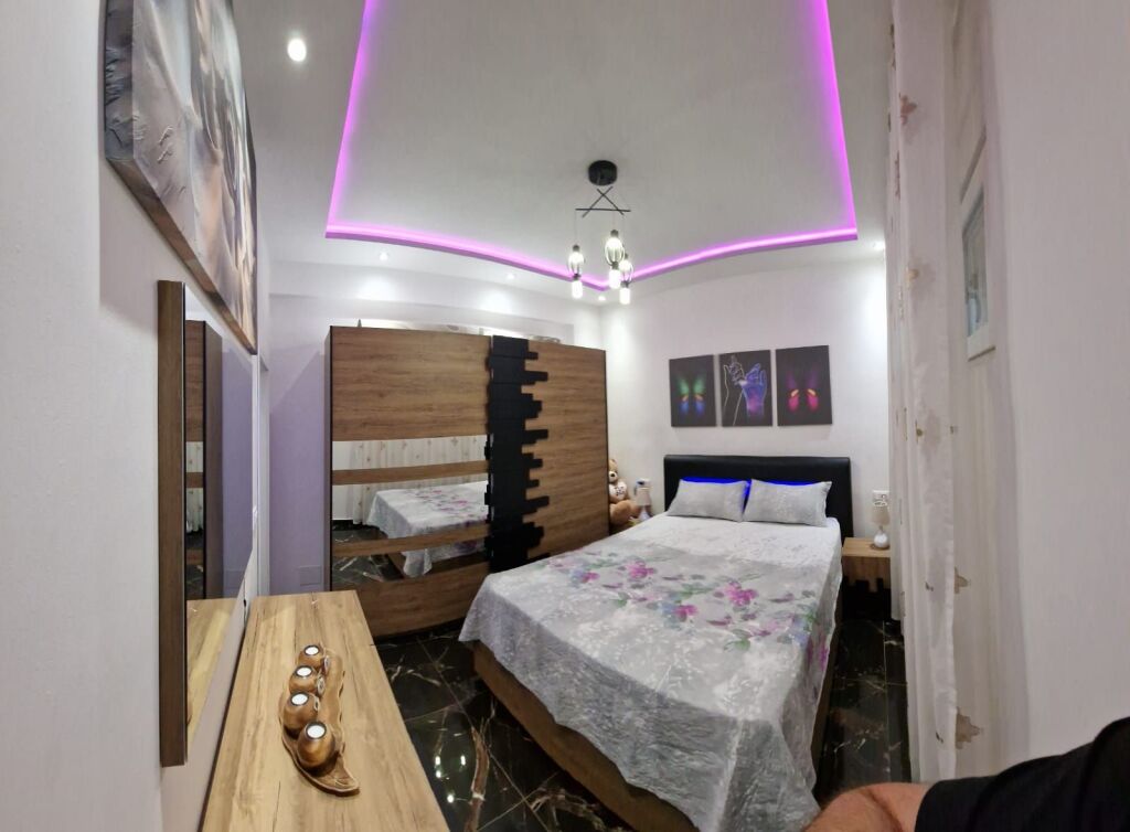 Shtepi private me qera 1+1 - 📍Xhamllik, prane spitalit te femijeve - 450 mije leke