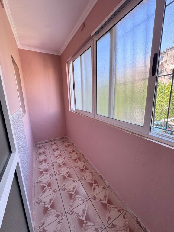 🏡 Appartamento 1+1 in Vendita in Via Irfan Tomini