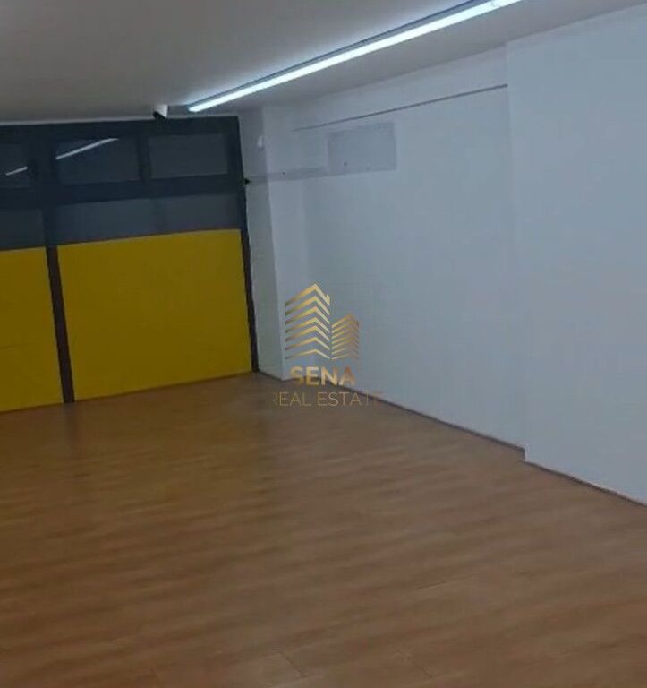 For rent, Duplex business premises 134m², Myslym Shyri Street, 150,000 Lek/month