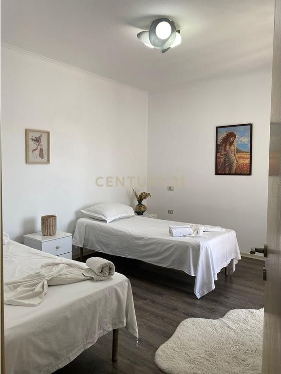 Apartment 4+1 for sale near Delijorgji Complex, on Bajram Curri Boulevard.