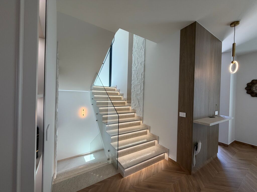 ✨ Shitet Vilë 2-Katëshe me Oborr 📍Rose Residence, Farkë e Vogël