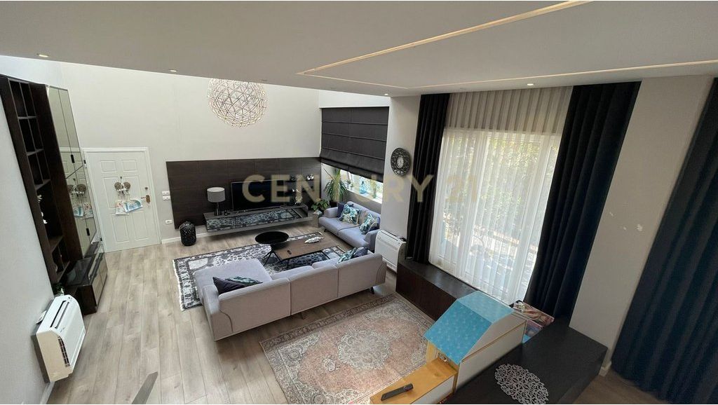 VENDIAMO, VILLA PREMIUM con PISCINA, RESIDENZA KODRA E DIELLIT 2
