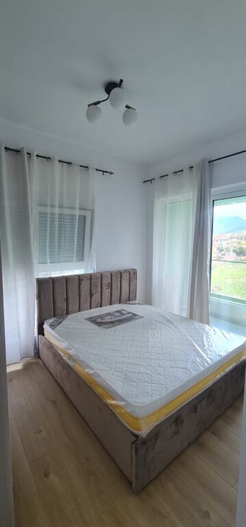 Affittasi 2+1 Ali Demi Residenca Kadiu 50.000 leke