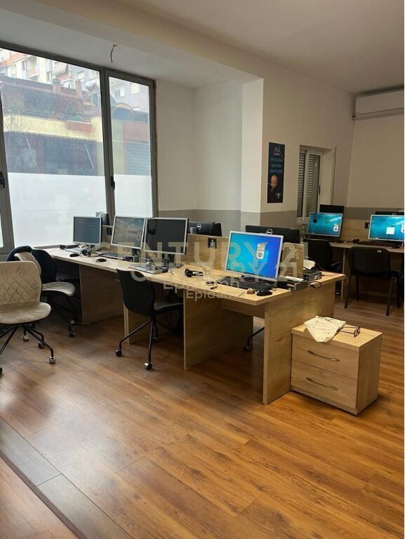 Commercial Space for Rent at Kazazi, Durrës - 800€ | 160 m²