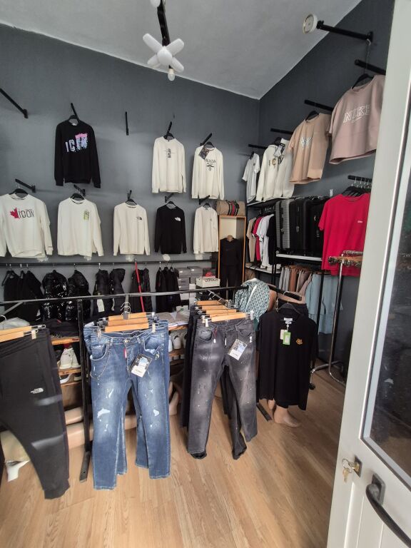 Business premises for rent at Rruga e Kavajes, Rruga Nikolla Lena!