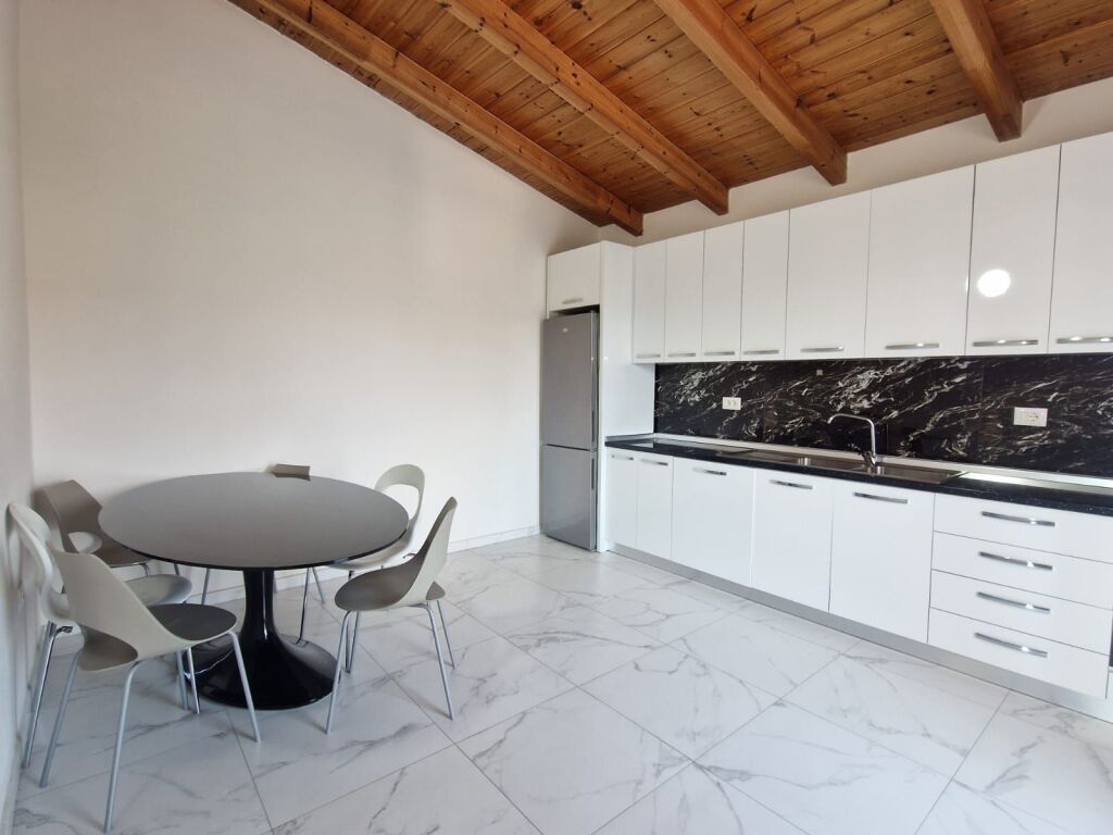 APARTAMENT PER QERA RRUGA JORDAN MISJA