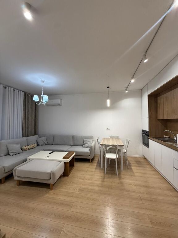 🏡 JEPET ME QIRA APARTAMENT 1+1 – FIORI DI BOSCO