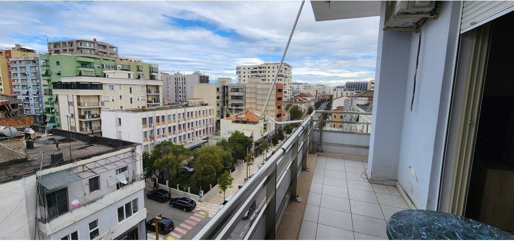 FOR RENT APARTMENT 3+1+2 NEAR THE PORT !
