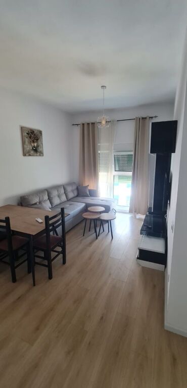 Affittasi 2+1 Ali Demi Residenca Kadiu 50.000 leke
