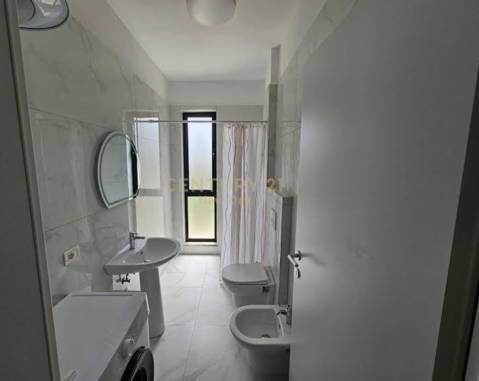 Appartamento in vendita vicino a Liburna Residence.