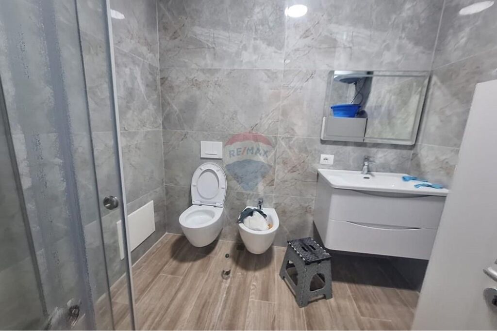 Apartament 1+1 me qera Zogu i Zi