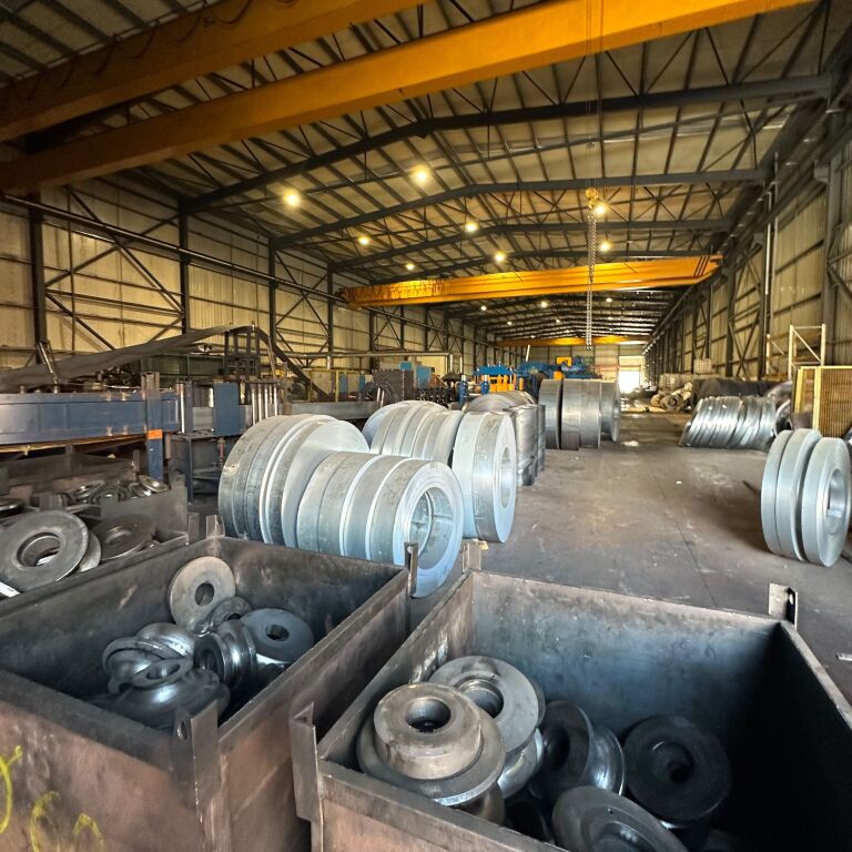 🏭✨ INDUSTRIAL WAREHOUSE + OFFICE BUILDING FOR SALE – VORË ✨🏭