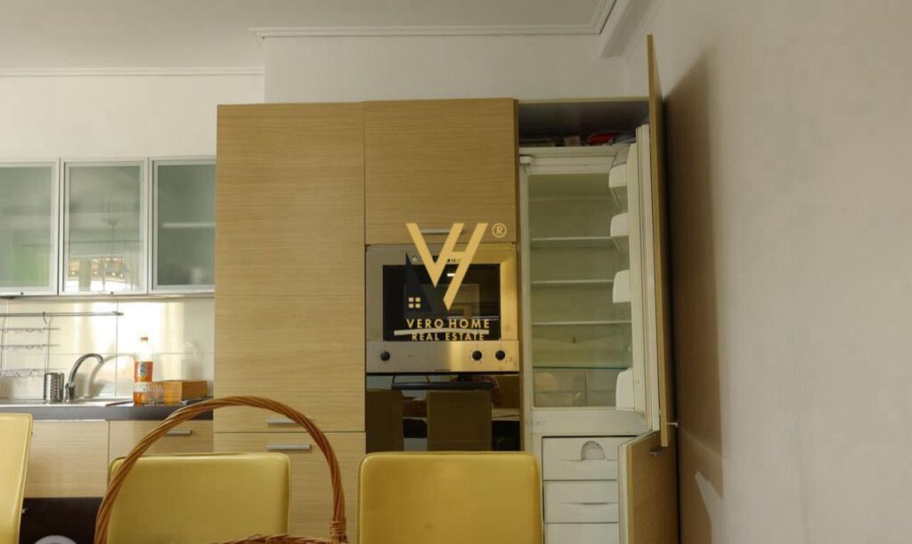 OCCASIONE!! VENDESI APPARTAMENTO 2+1+BLK IN VIA TODI SHKURTI, GRANDI 19.000.000 LEKE