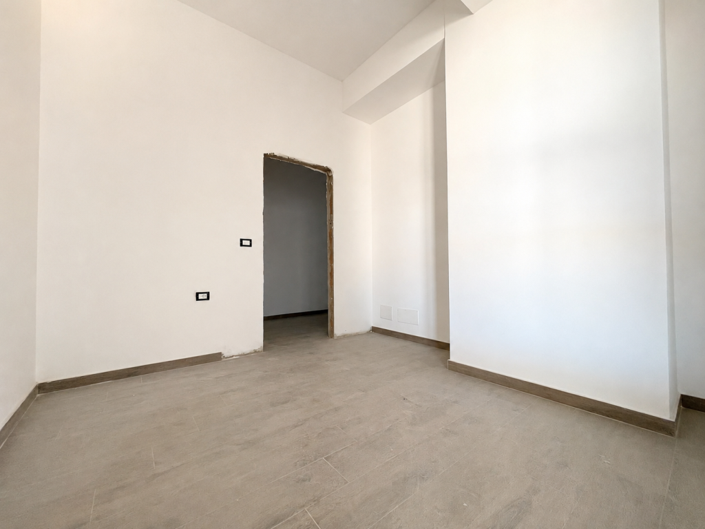 Appartamento 3+1 in vendita, 140 m² a Square 21, Tirana