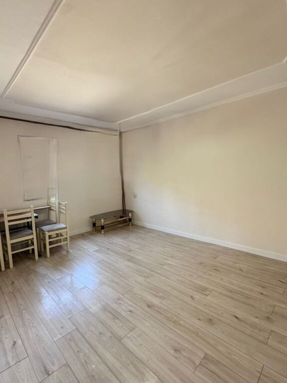 🏡 Vendesi in vendita Appartamento 1+1 in Via Irfan Tomini