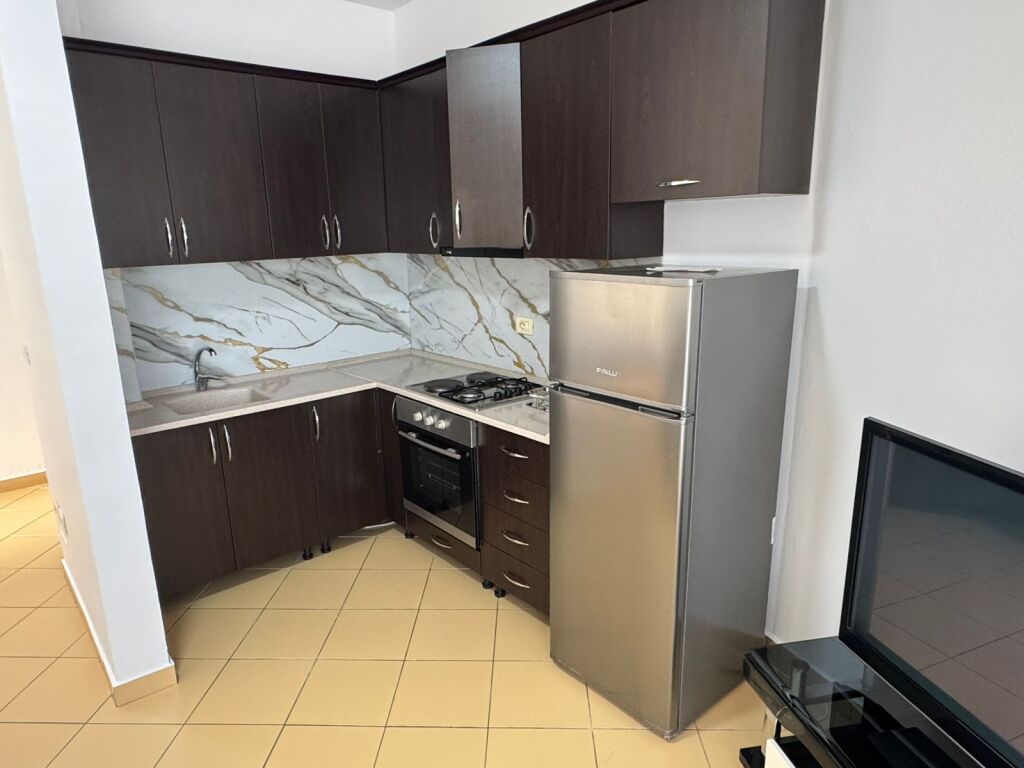 📌VENDESI APPARTAMENTO 1+1 PRESSO ERMIRI PALACE – SHËNGJIN