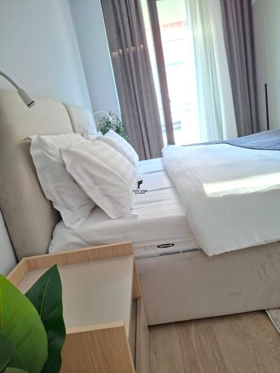 8 APARTAMENTE ME QERA MINE PEZA 650.000 LEKE FH-79992