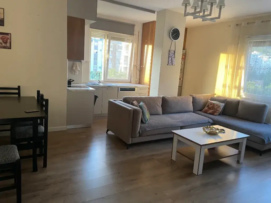 Qera | Apartament 2 + 1 | Fresku | 550 €/muaj