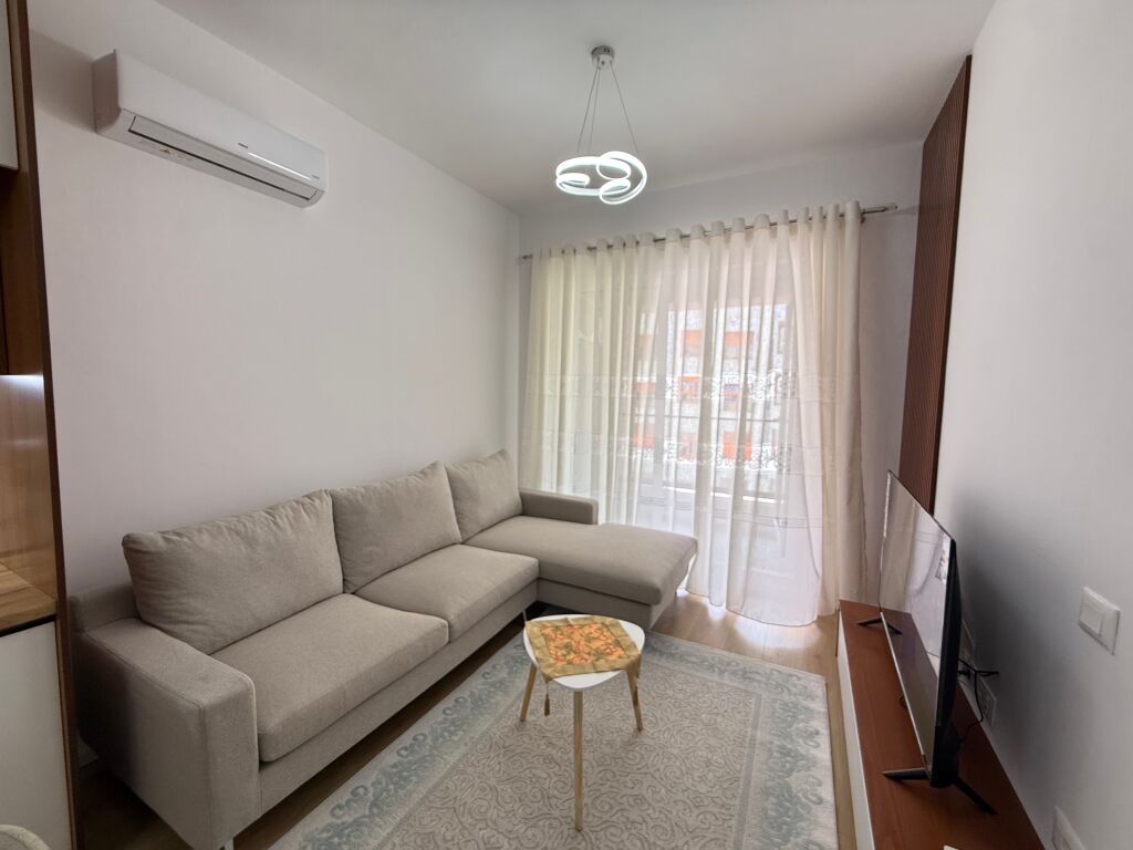 📣 AFFITTO SUPER Appartamento 1+1 📍 Complesso Kadiu, Ali Dem 🛣️ Via “Pasho Hysa” ✨