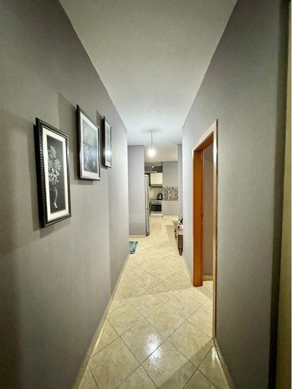 Apartament 1+1 per shitje ne zonen e Astirit