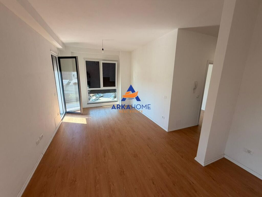 JEPET ME QERA APARTAMENT 2+1+2+BALLKON TE “RESIDENCA STAR BOSKO” 65000 LEKË