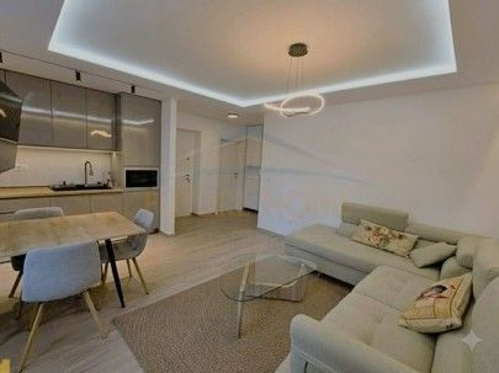 Shitet, Apartament 2+1, Brryli, Tiranë.