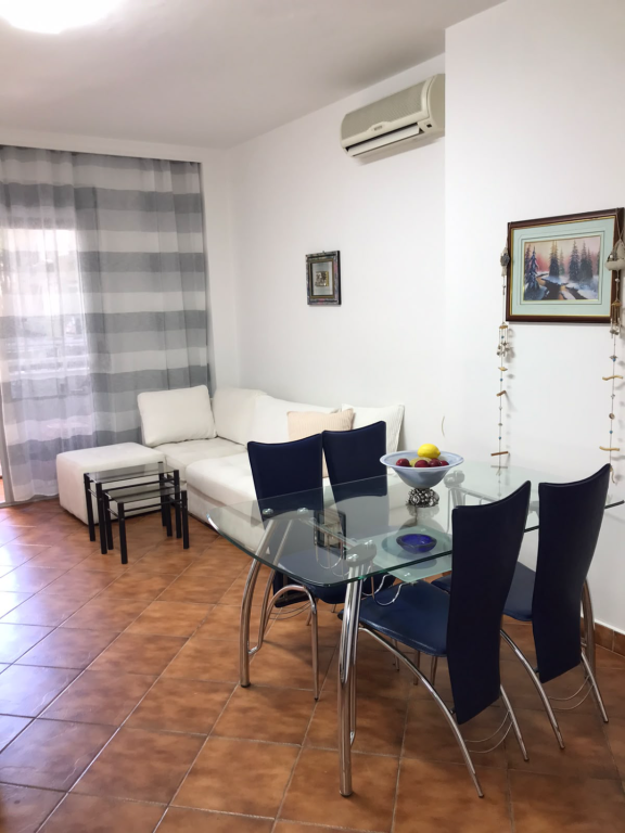 affittasi 1+1 sulla spiaggia vicino all'hotel Majestik