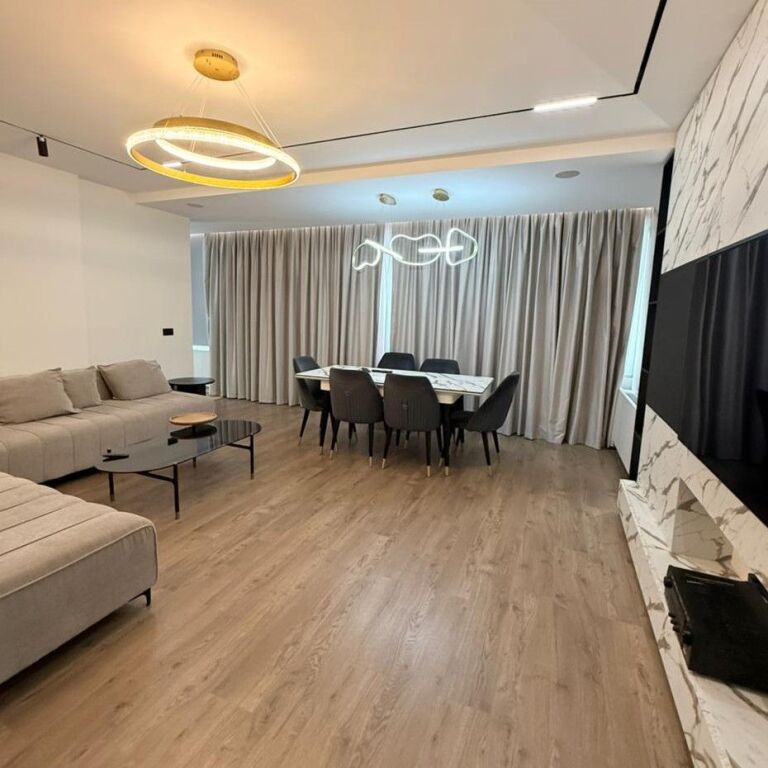 🌇✨ Apartment 2+1+2 for Rent – Near the Artificial Lake, Tirana 🌿🏡