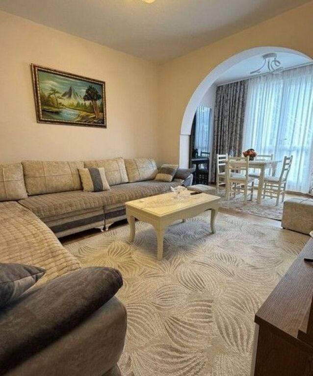 In vendita, appartamento 1+1+ veranda, Kinostudio, Tirana.