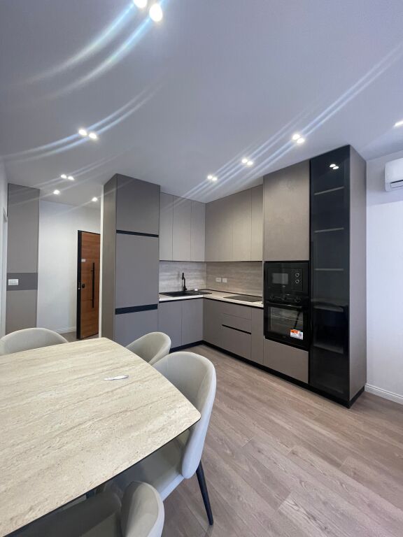 ✅QIRA - Apartament 2+1 tek Zogu Zi