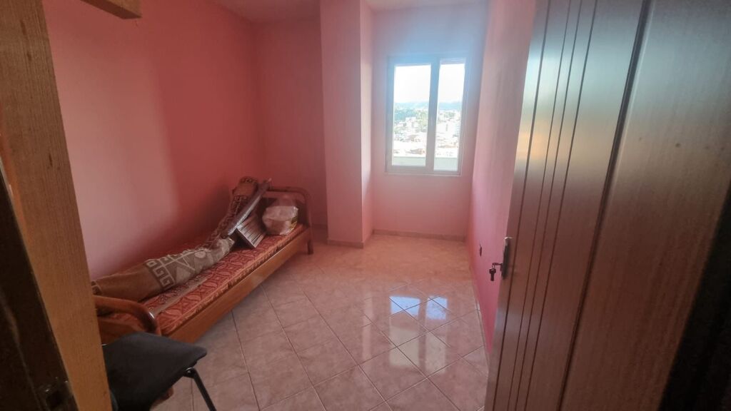 Apartament 2+1+2 me qera ne Yzberisht