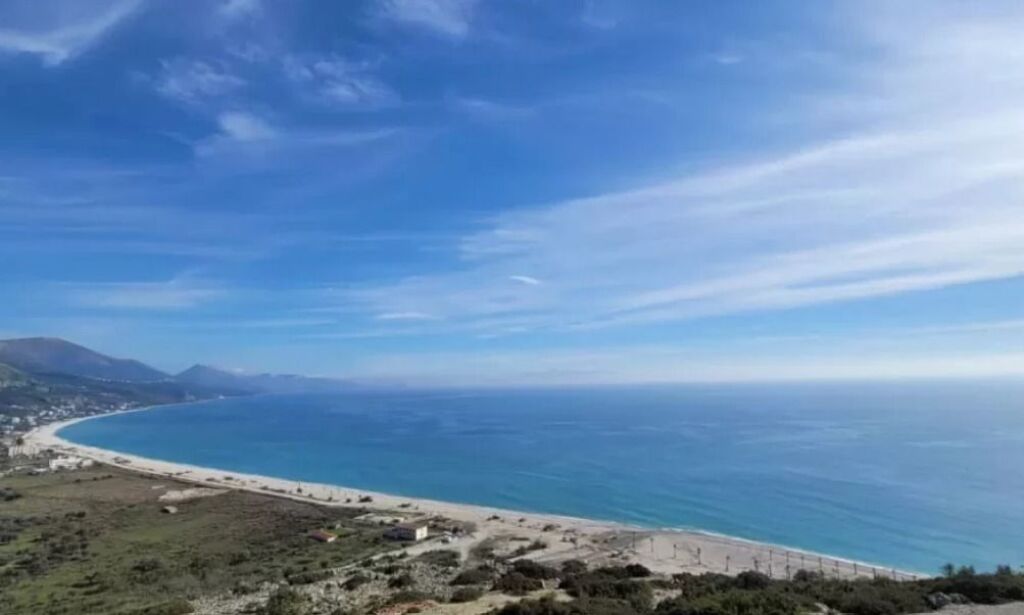 LAND FOR SALE IN BORSH