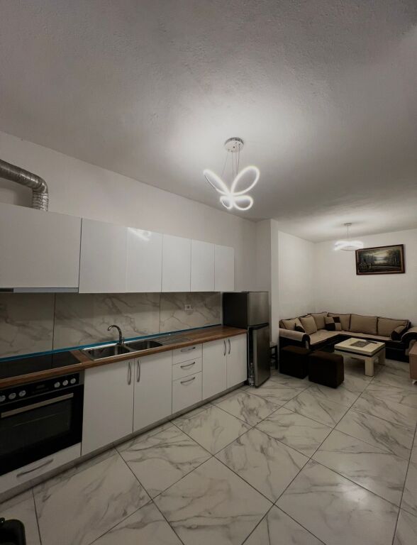 Appartamento 2+1. 37000 leke.Via Siri kodra