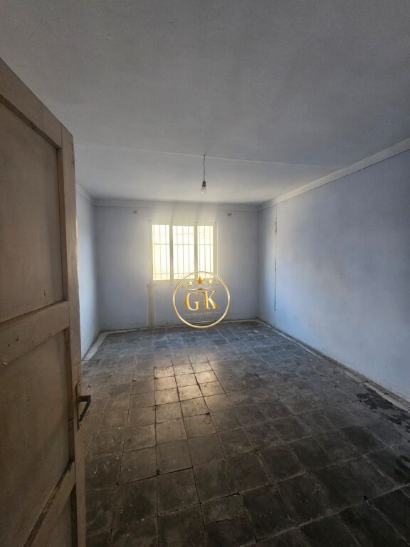 🏡 VENDESI APPARTAMENTO 2+1 VICINO ALLA SCUOLA QEMAL MICI DURRËS