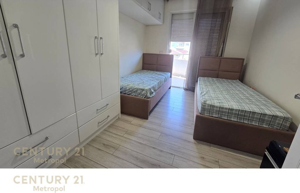 Shitet apartament 2+1 ne Fresk, ne fillim te rruges Dalip Topi!