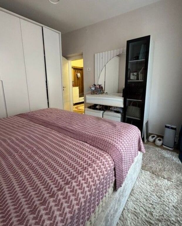 In vendita, appartamento 1+1+ veranda, Kinostudio, Tirana.