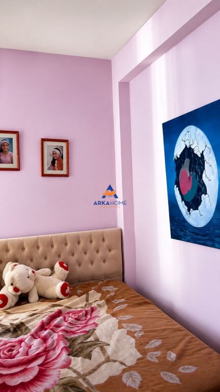 SHITET APARTAMENT 3+1+2 BALLKONE " KOMPLEKSIT TE TOM DOSHIT,AFER SHKOZES" 160.000 EURO 