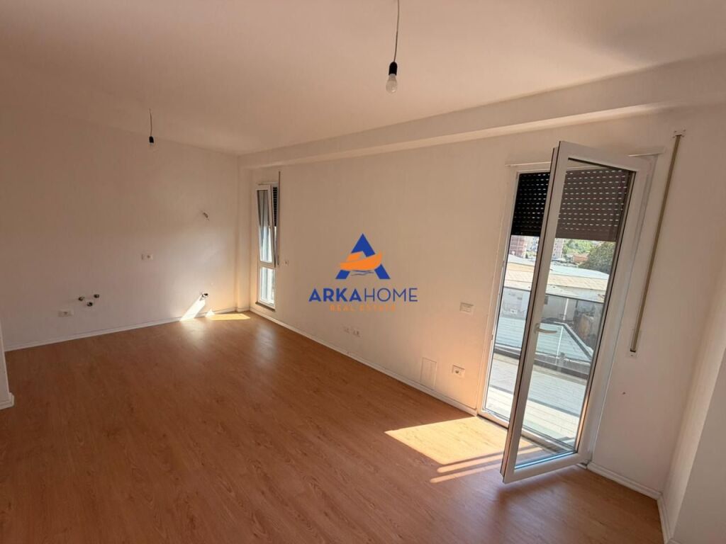 JEPET ME QERA APARTAMENT 2+1+2+BALLKON TE “RESIDENCA STAR BOSKO” 65000 LEKË