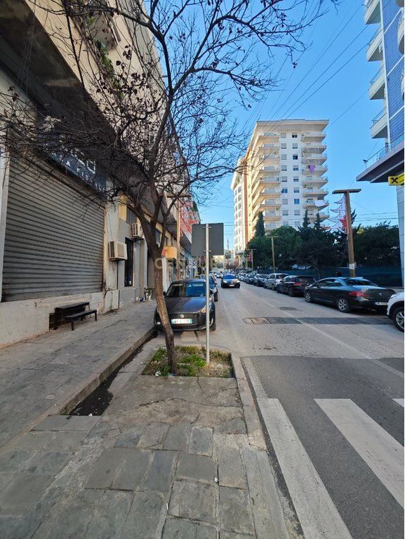CENTRO DURAZZO, VENDESI APPARTAMENTO 1+1