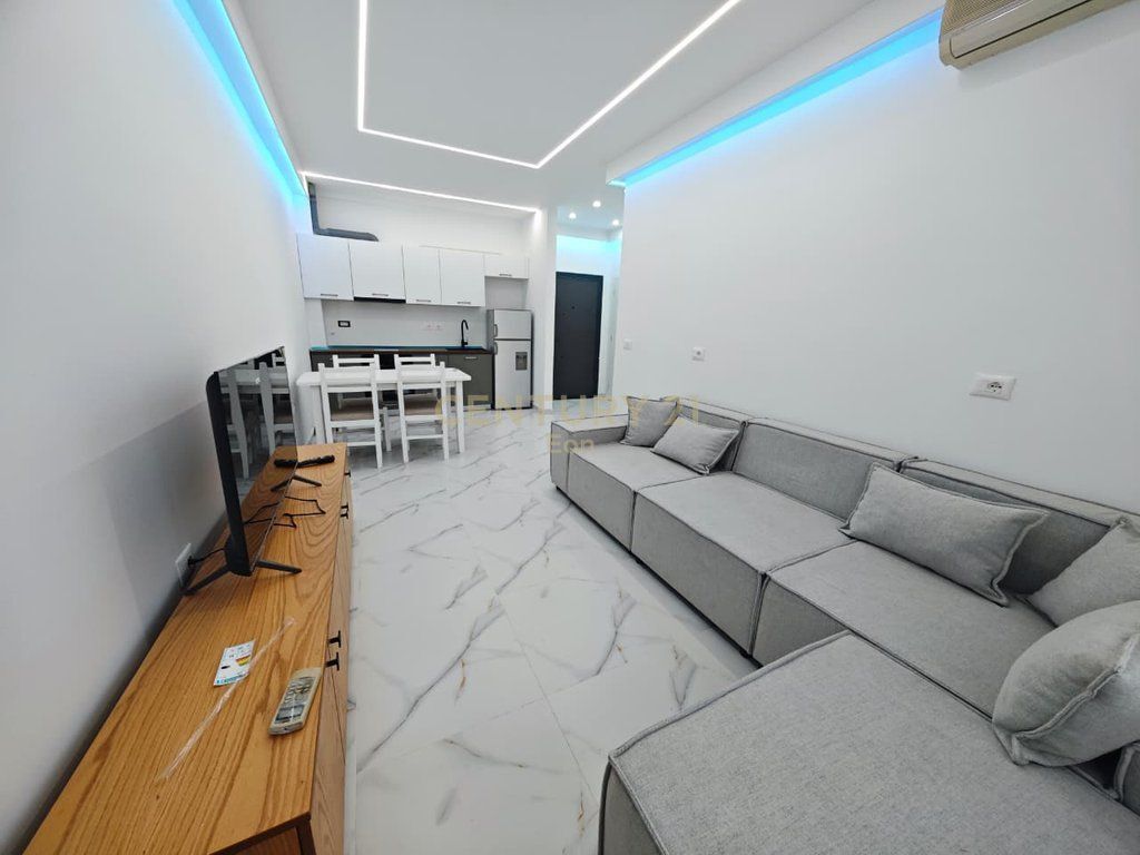 CENTRO DURAZZO, VENDESI APPARTAMENTO 1+1