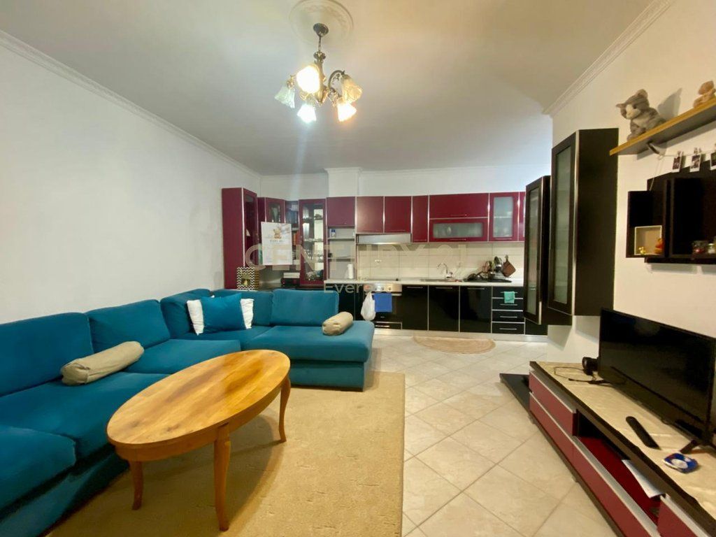 SHITET APARTAMENT 2+1 – ASTIR, 2 PALMAT!