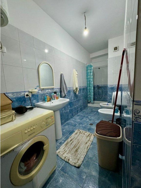 Apartament 1+1 per shitje ne zonen e Astirit