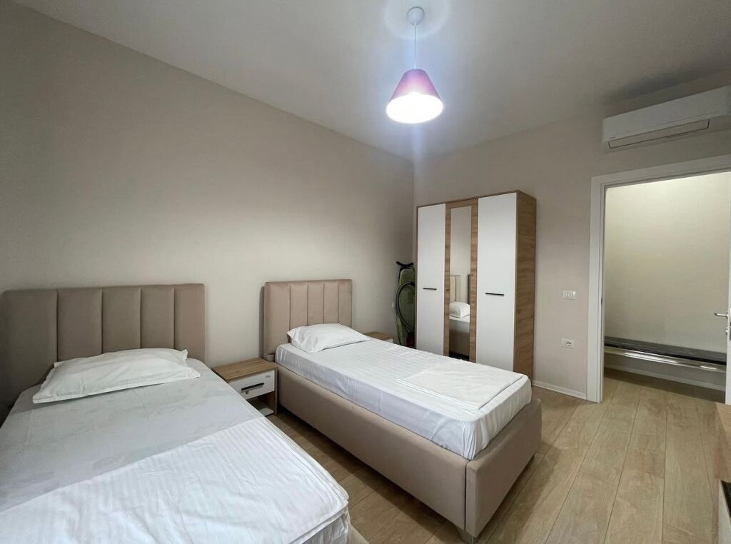 Apartament 2+1 per qira tek Rruga e Kosovareve.